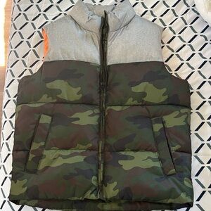 Old Navy Boys Camouflage Puffer Vest with Silver Top and Orange Trim
